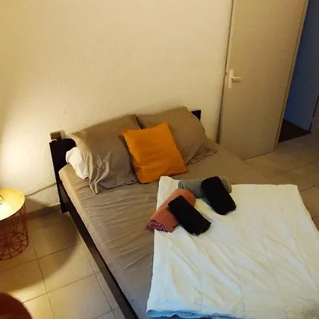 Spacieux Avec Parking Gratuit Apartment Sète